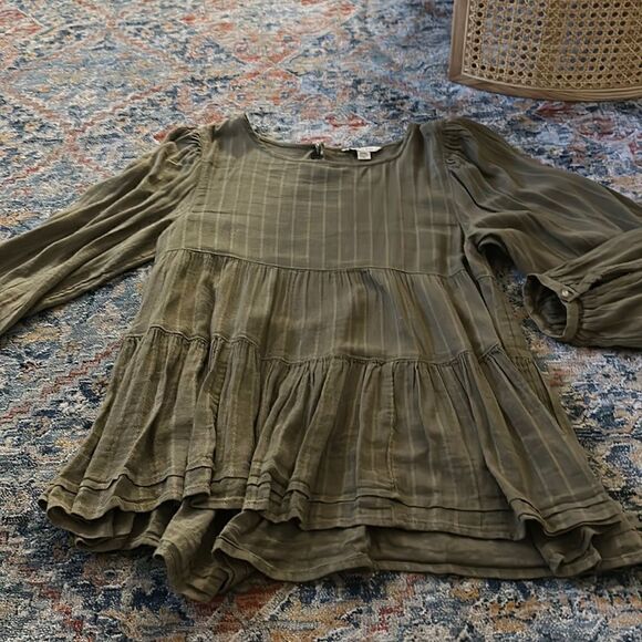 Green American Eagle blouse flowy - Picture 3 of 5
